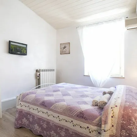 Sisi Apartment *